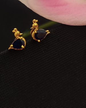 cz matt duck studs with black stones