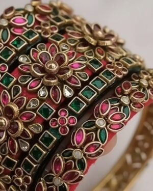 Radiant 3D Kundan Bangles