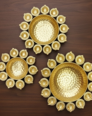 Exquisite Urli Set for Elegant Home Décor