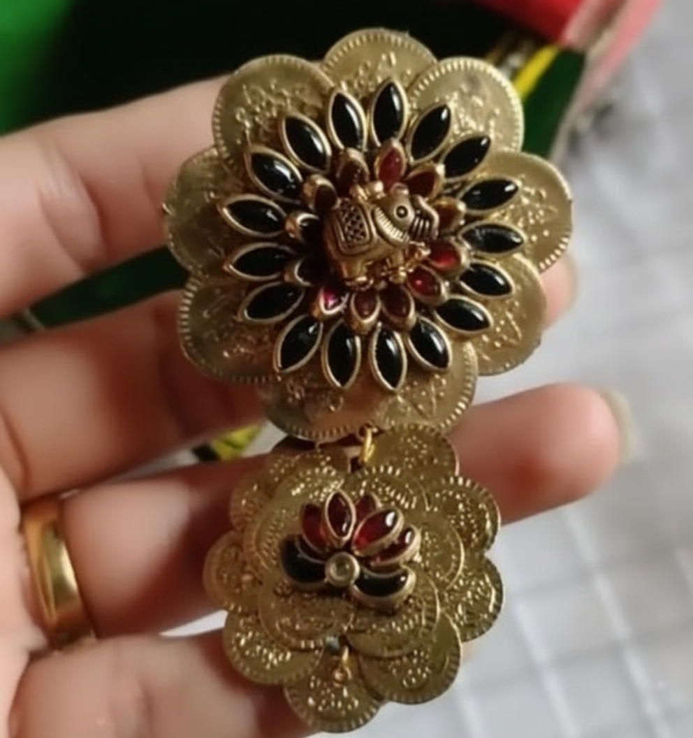 Lakshmi Kasu Hair U Pin