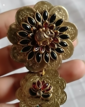 Lakshmi Kasu Hair U Pin